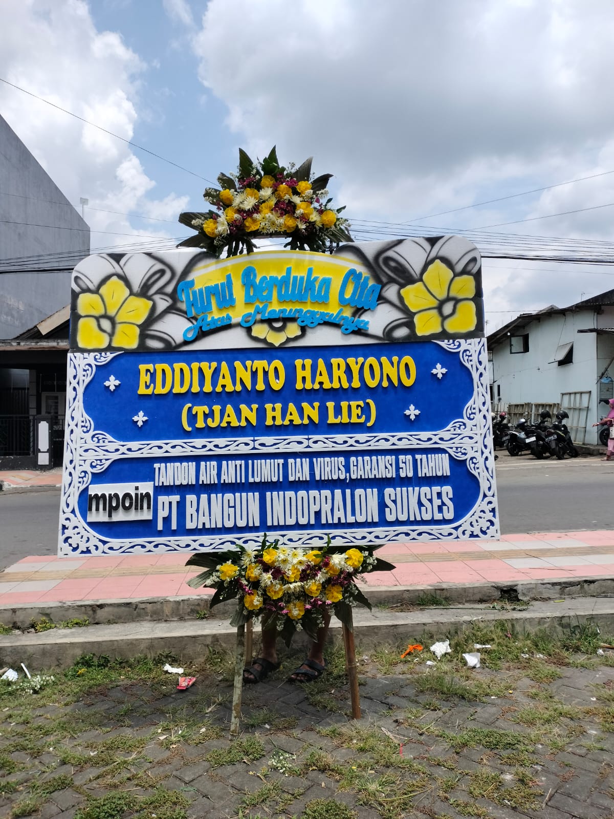 Karangan Bunga Duka Cita - Gambar 2